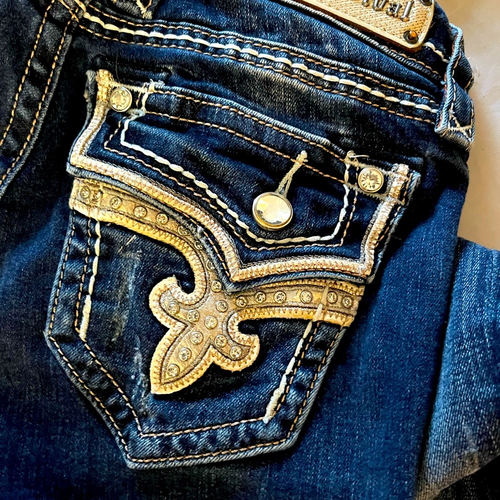 ROCK REVIVAL DENIM